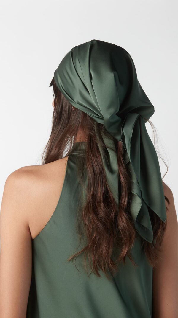 Foulard in seta verde oliva - immagine 3